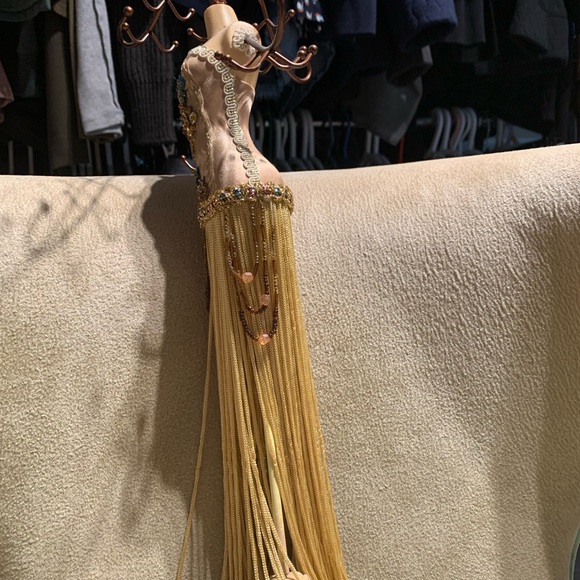 🍒Small Mannequin Doll Rack. Suitable for Necklace , Earrings and Rings. - Picture 4 of 6